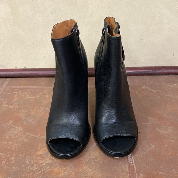 Coach Lolita Stiletto Open Toe Bootie size 7.5 - Picture 2 of 11